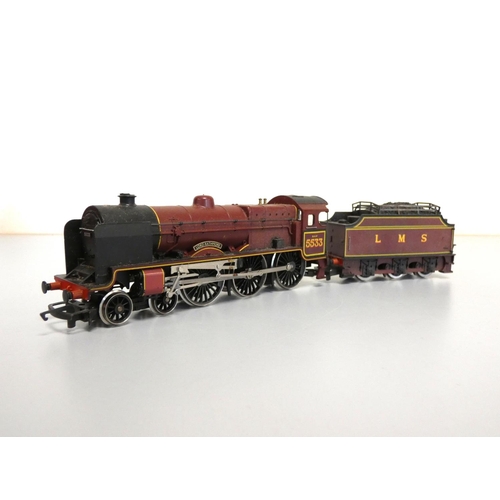 224 - Group of 00 gauge railway models to include a Hornby 75 Ton Operating Breakdown Crane set R197, Horn... 