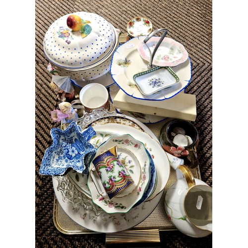 356 - Spode 'Polka Dot' tureen & cover, cake stand, Hummel-style figurines, various plates and dishes ... 