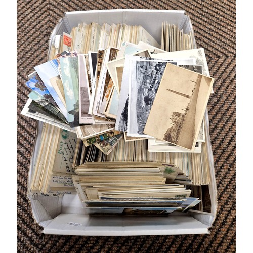 345 - Large quantity of postcards, mostly British