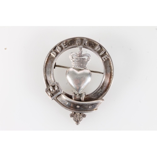 1645 - Scottish Provincial Silver, a Doe or Die clan badge, possibly Borders Rifle Volunteers or Douglas of... 