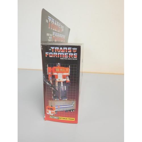 190 - Transformers. Vintage boxed 1980s (1984) Hasbro G1 Transformers playset action figure Autobot Comman... 