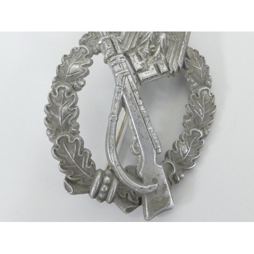 297 - Germany Third Reich: Infantry Assault Badge (Silver Class) of zinc alloy construction, unmarked.... 