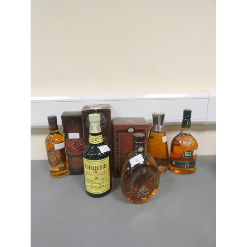 22 - Five bottles of Blended Scotch Whisky, Dimple De Luxe 15 years old, 75cl, 43% vol, boxed, Whyte &... 