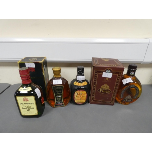 23 - Four bottles of Blended Scotch Whisky, The Dimple Pinch 15 years old, 750ml, 43% vol, boxed, Buchana... 