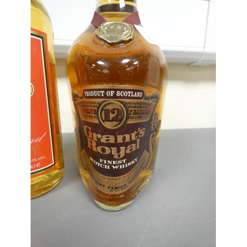 24 - Five Bottles of Blended Scotch Whisky, Double - V selected blend, By Hiram Walker, 100cl, 40% vol, G... 