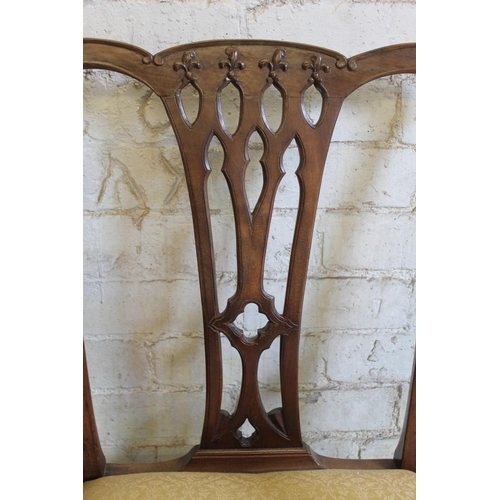 552 - Antique Chippendale style pierced splat back carver chair.