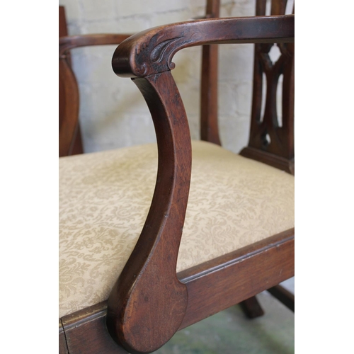 552 - Antique Chippendale style pierced splat back carver chair.