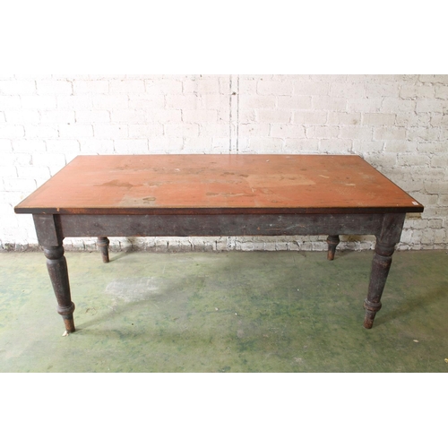 582 - Large oak kitchen or scullery table having frieze drawer and raised on turned supports, 190cm x 95cm... 