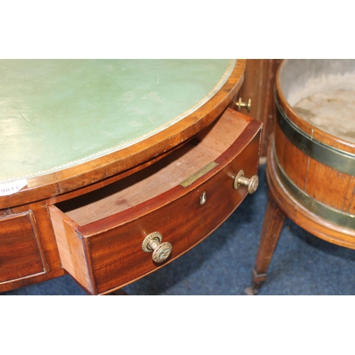 539 - Antique mahogany drum table of typical form, inset with green leather skiver and raised on tripod ba... 