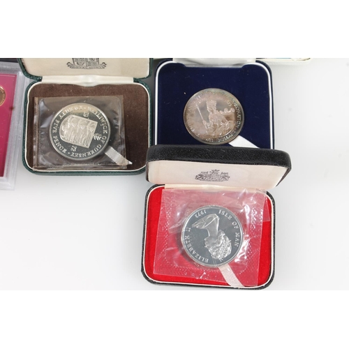 355 - British Commonwealth coins to include: ISLE OF MAN decimal proof set 197, silver proof 25p 1972, pro... 