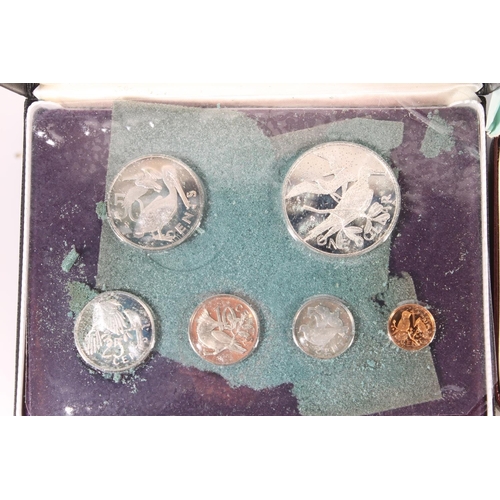 356 - British Commonwealth coins to include: BRITISH VIRGIN ISLANDS six coin set 1973. BAHAMAS ISLANDS nin... 