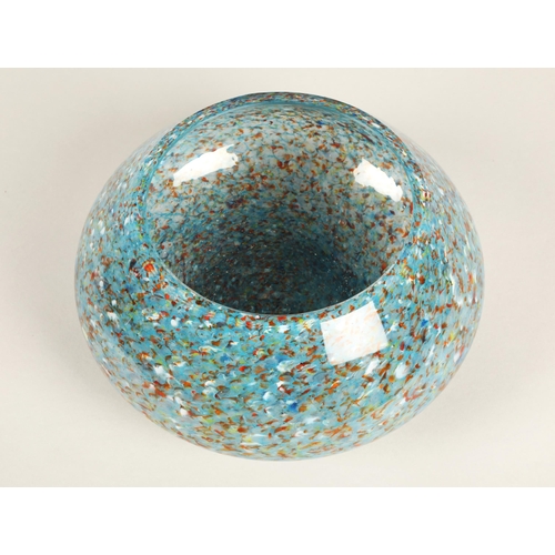 31 - Scottish art glass bowl, opening diameter 13cm