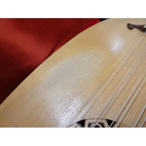 427 - Contemporary bowlback lute with pierced soundhole, gut strings and frets in fitted hard case.