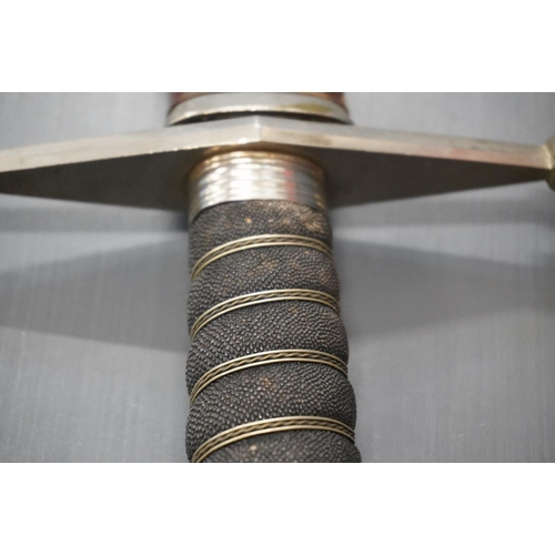 1677 - Early 20th century Scottish broadsword having etched fullered blade bearing King George V cypher wit... 