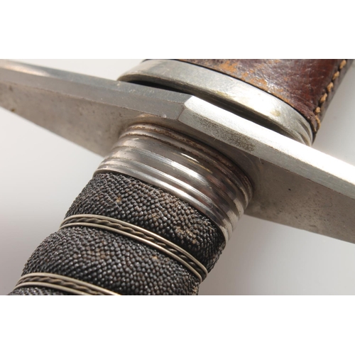 1677 - Early 20th century Scottish broadsword having etched fullered blade bearing King George V cypher wit... 