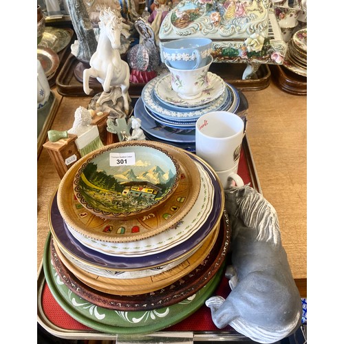 301 - Various decorative plates, Thelwell cups, horse bust, etc