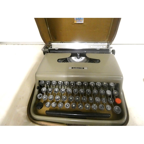 19 - Vintage Olivetti Lettera 22 typewriter.