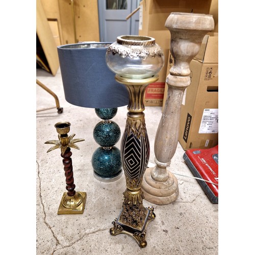 646 - Table lamp with assorted candleholders