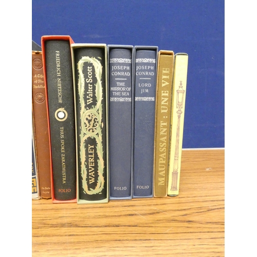 137 - FOLIO SOCIETY.  12 various vols. in slip cases.