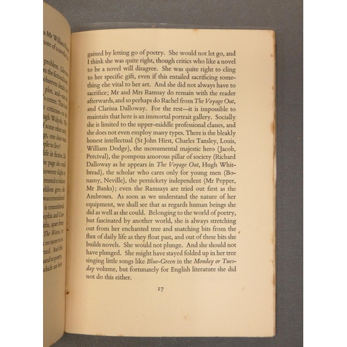 163 - WOOLF VIRGINIA.  The Essays. The set of 6 vols. Orig. blue cloth in d.w's. Hogarth Press, 1986-2011;... 