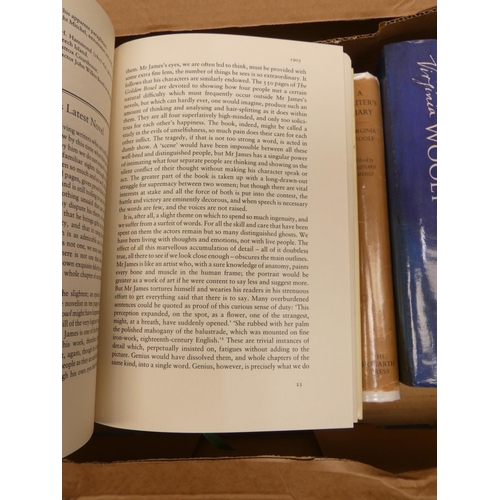 163 - WOOLF VIRGINIA.  The Essays. The set of 6 vols. Orig. blue cloth in d.w's. Hogarth Press, 1986-2011;... 