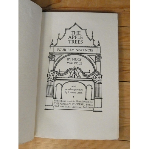 171 - GOLDEN COCKEREL PRESS.  Thomas Browne, Hydriotaphia, Urne-Burial. Ltd. ed. 105. Quarto. Cloth backed... 