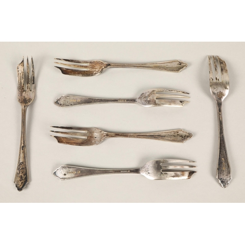 151 - Cased set of six silver cake forks, Sheffield 1944, 151g