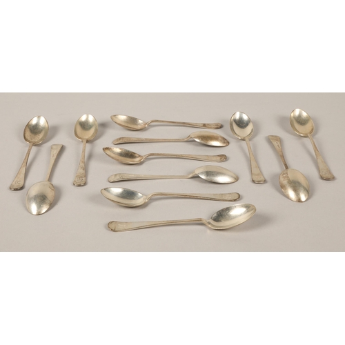 152 - Twelve silver teaspoons, Sheffield 1943, 141g