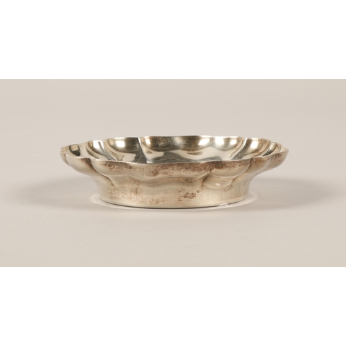 157 - Silver dish, Barker Ellis Birmingham 1968, 78.8g