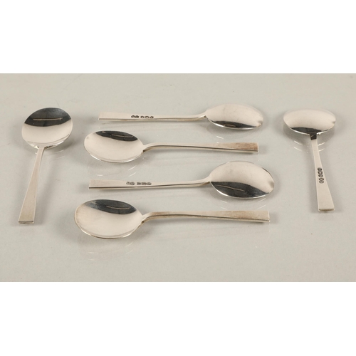 213 - Cased set of six silver coffee spoons, H Hunt Sheffield 192539 grams