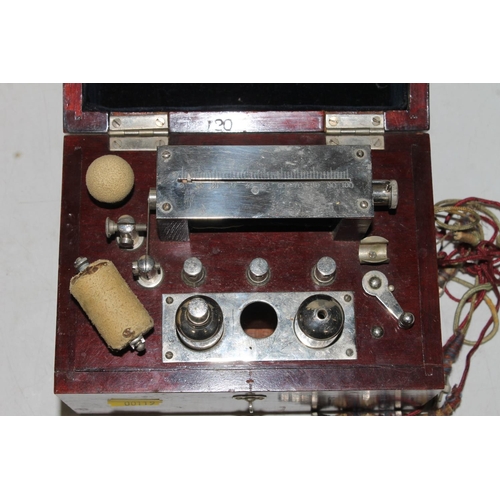 105 - Everyready electoshock therapy machine.