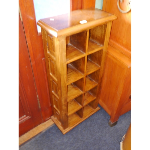 590 - Oak shelf unit, H100cm.