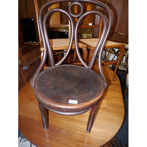 598 - Thonet style bentwood chair.