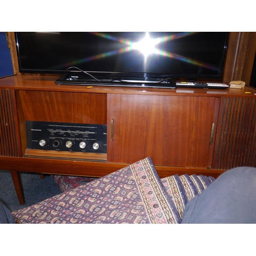 609 - Retro Westminster Stereo Retro side cabinet, W124cm.