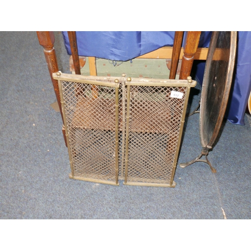 632 - Brass mesh fireguard, H49cm.