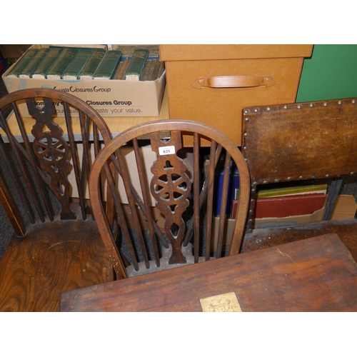 635 - Pair of wheelback chairs together with a leather upholstered dining chair.