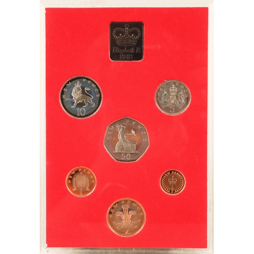 144 - Assorted coin albums including Northern Ireland interest, Queen Elizabeth II Silver Jubilee 1977, 'B... 