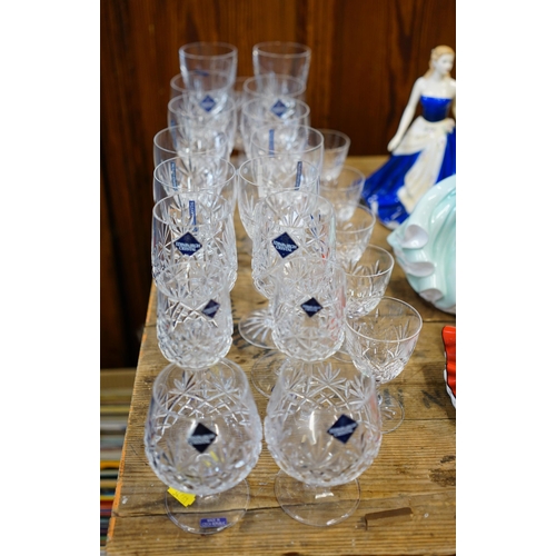 117 - Edinburgh Crystal glassware to include a set of eight wine glasses, a pair of brandy glasses and oth... 