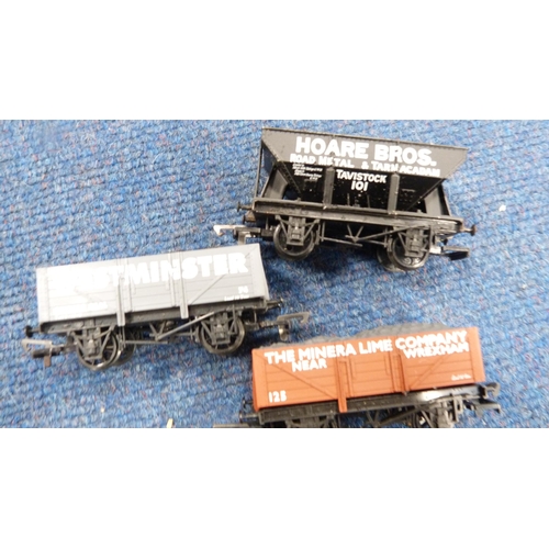 12 - Carton containing boxed Tri-ang R.407 hand-operated turntable, Hornby 00 gauge coaches to include tw... 