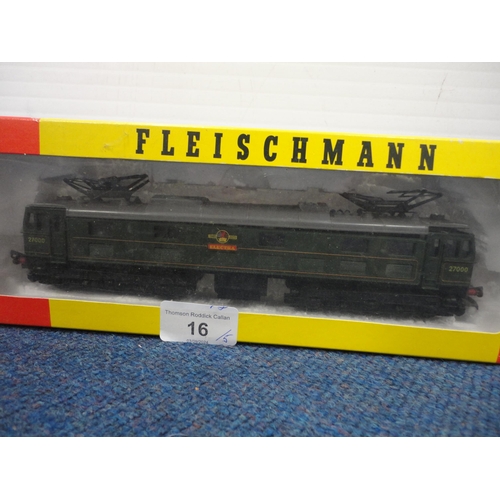 16 - Fleischmann 4235 locomotive, boxed, Silver Fox 00 gauge locomotive 2512, Britannia 00 gauge locomoti... 