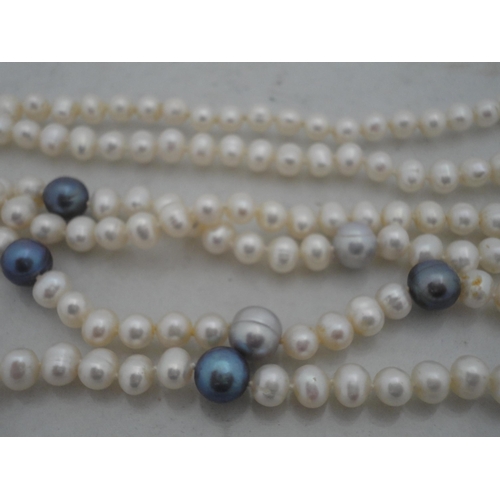 206 - Coloured and cultured pearl necklace.