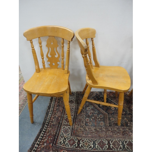 287 - Set of four modern kitchen chairs.  (4)