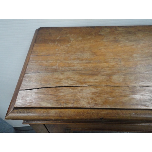 307 - 19th century two-door bookcase with glazed doors enclosing shelves.