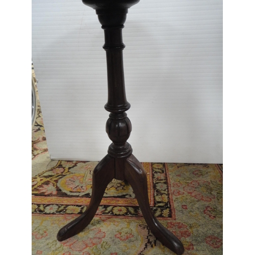 313 - Mahogany wine table and an oak occasional table.  (2)