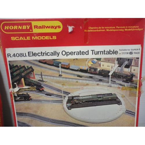 43 - Quantity of 00 gauge model railway accessories to include boxed R.408U electric turntable, R.408 tur... 