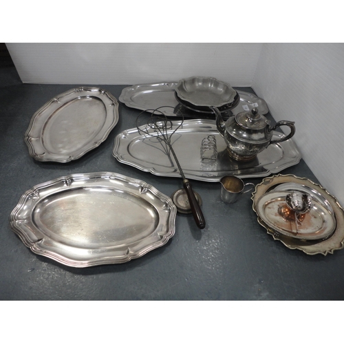 85 - Group of EP and hotel plate to include trays, teapot, toast rack etc.