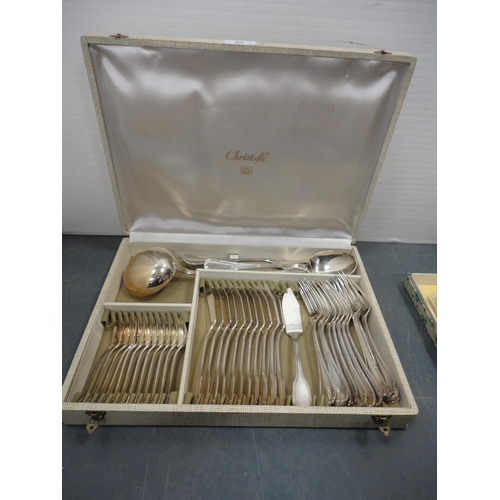 89 - Part canteen of Christofle cutlery in fitted case to include teaspoons, fish knives, table forks, sp... 