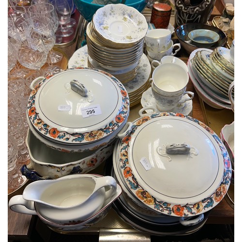 295 - Colclough and Minton, part teaset and dinnerware