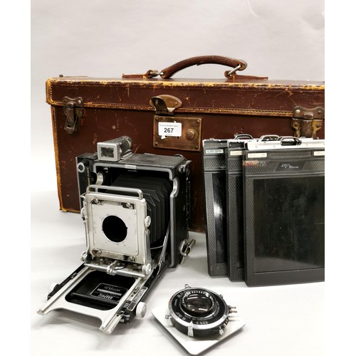 267 - Graflex Vintage camera Kalart Synchronized range with slides in leather carrying case.