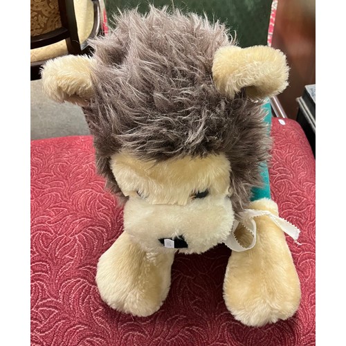 660 - Children's soft toy 